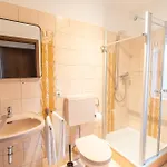 Apartment Metternich Naehe Uni Und Bwzk Koblenz (Rhineland-Palatinate)