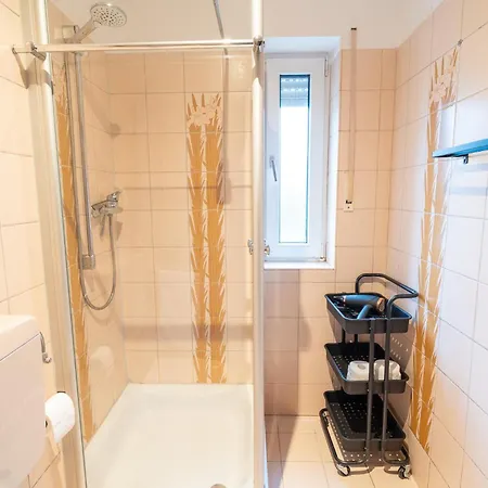 Metternich Naehe Uni Und Bwzk شقة *