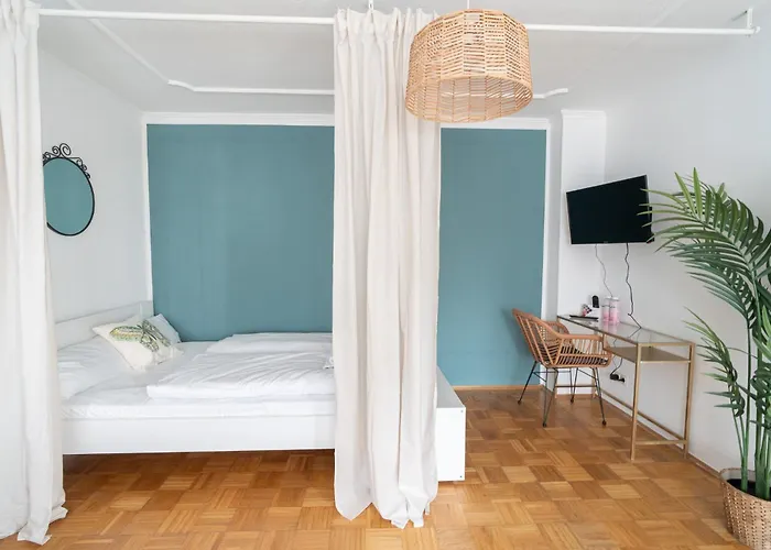 아파트 Metternich Naehe Uni Und Bwzk 코블렌츠